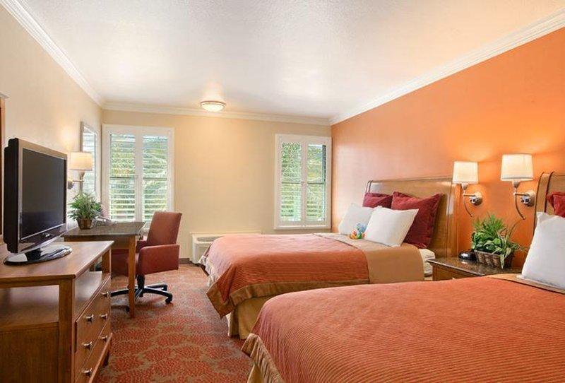 Desert Palms Hotel & Suites Anaheim Resort Εξωτερικό φωτογραφία