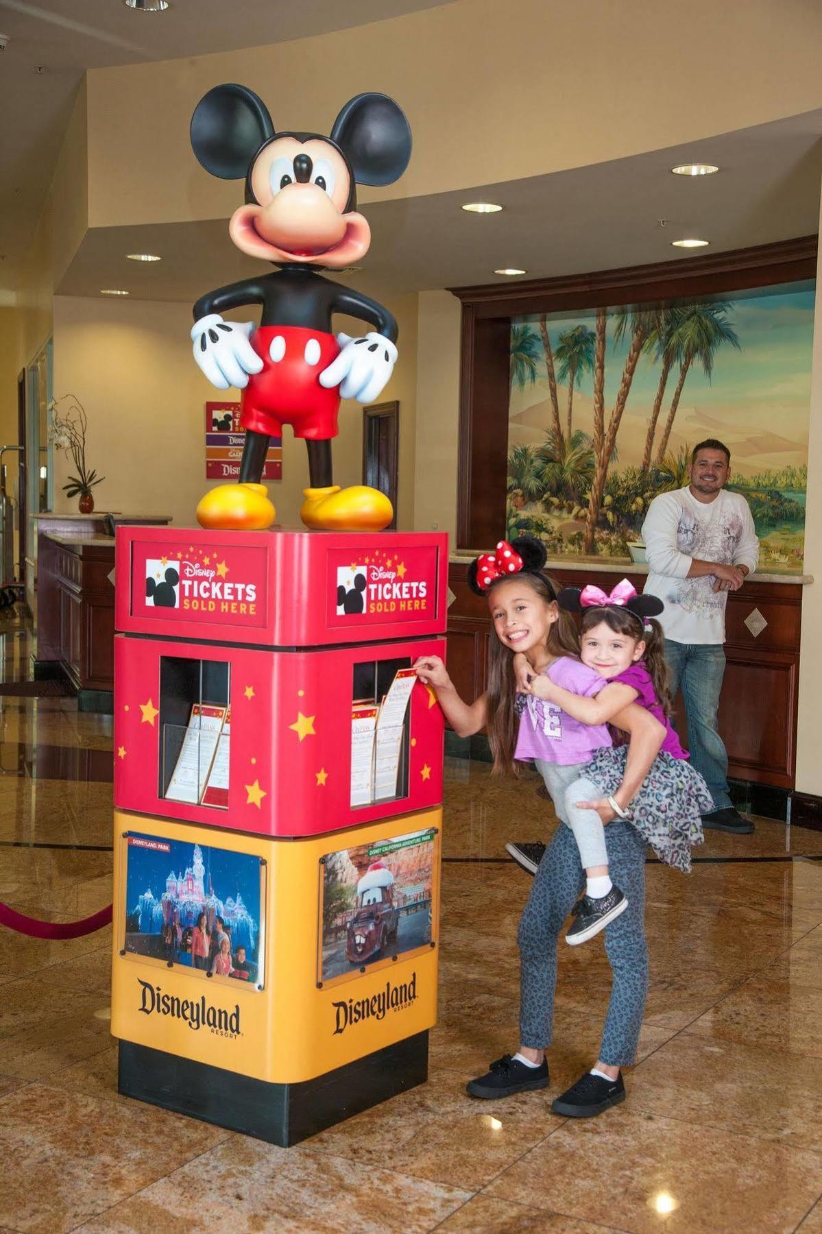 Desert Palms Hotel & Suites Anaheim Resort Εξωτερικό φωτογραφία