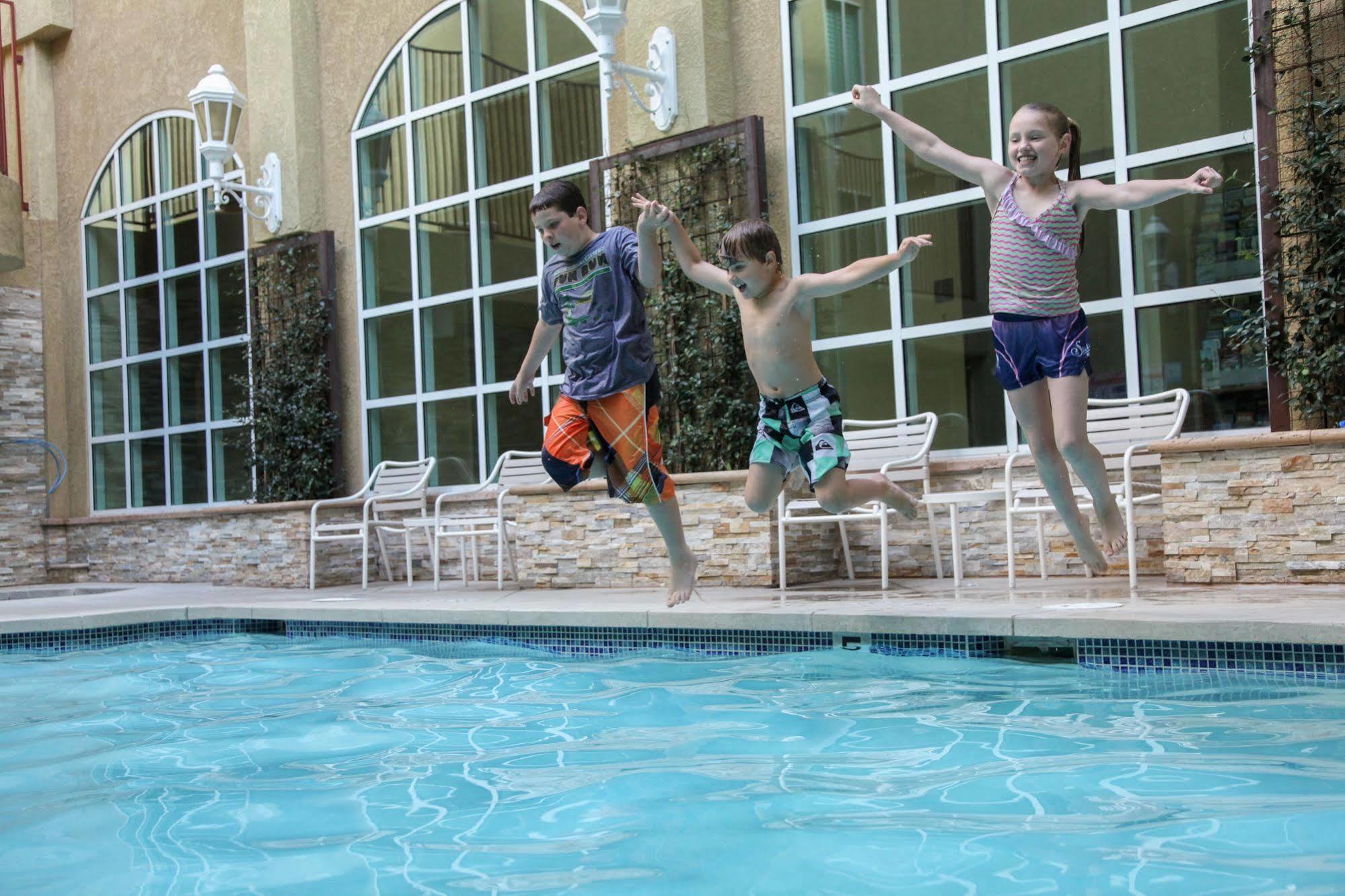 Desert Palms Hotel & Suites Anaheim Resort Εξωτερικό φωτογραφία